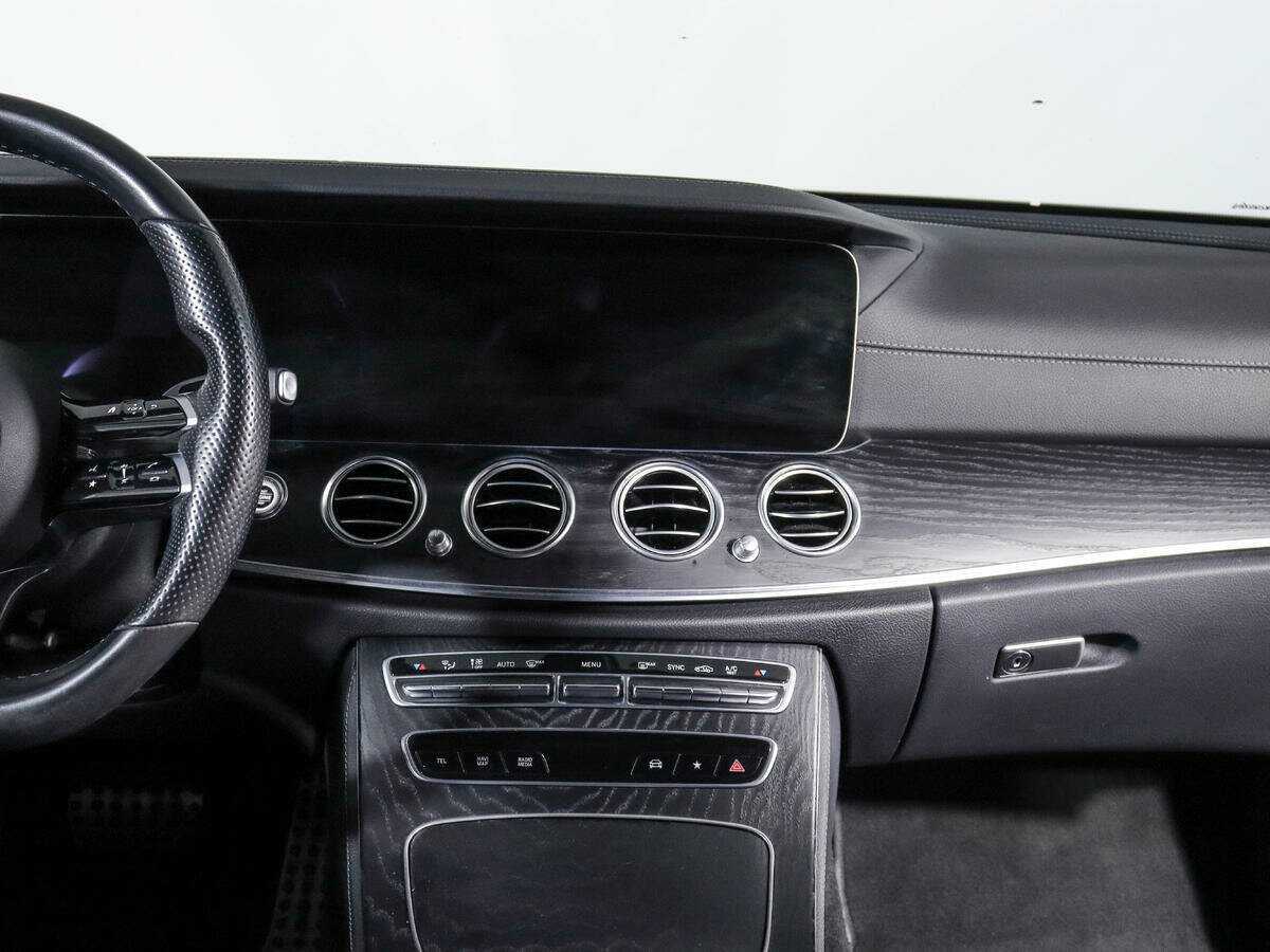 Mercedes-Benz E-Класс с пробегом — 2020 год. Фото: #12