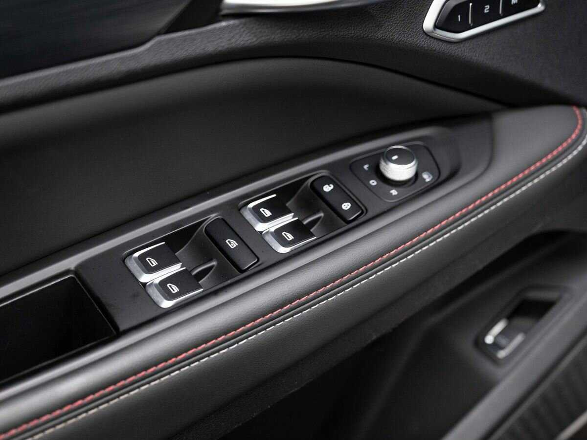 Geely Tugella с пробегом — 2022 год. Фото: #18