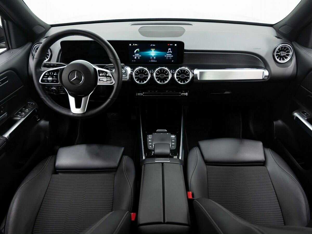 Mercedes-Benz GLB с пробегом — 2021 год. Фото: #12