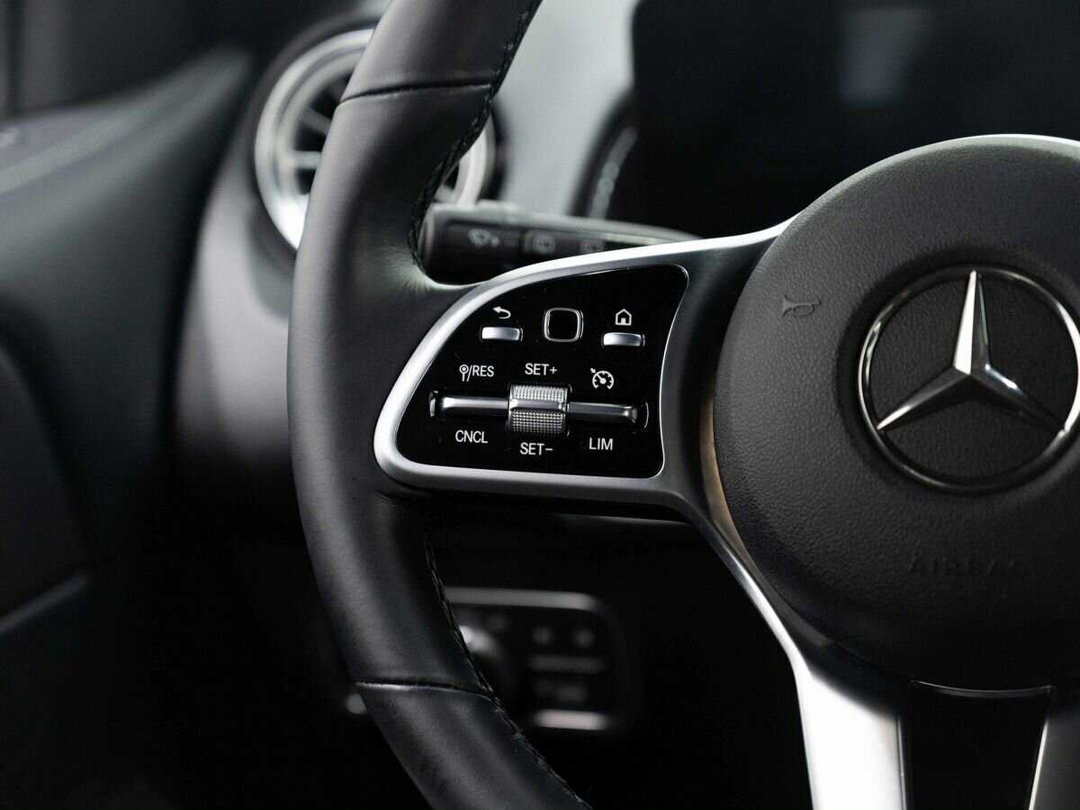 Mercedes-Benz GLB с пробегом — 2021 год. Фото: #14