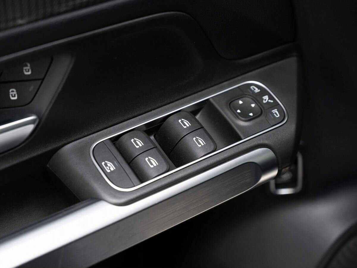 Mercedes-Benz GLB с пробегом — 2021 год. Фото: #16