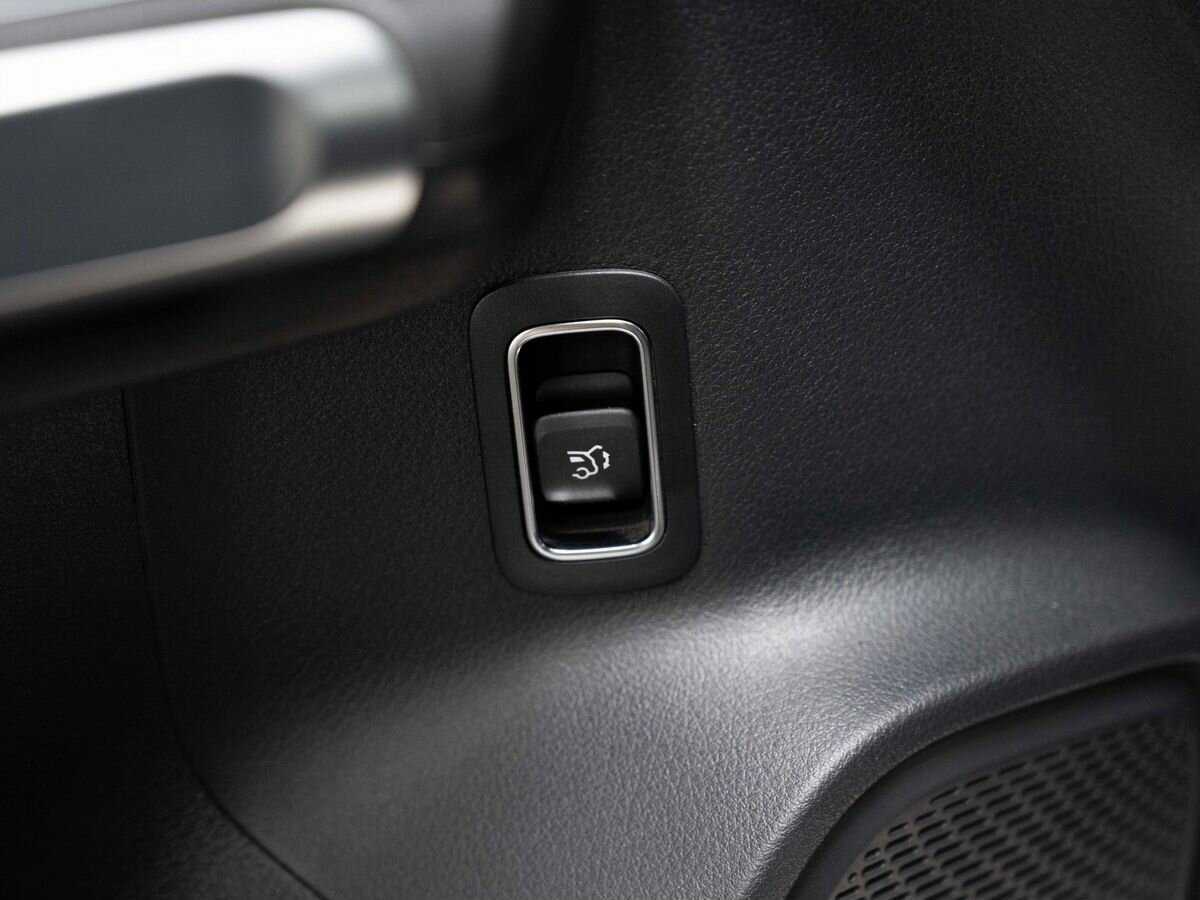 Mercedes-Benz GLB с пробегом — 2021 год. Фото: #17