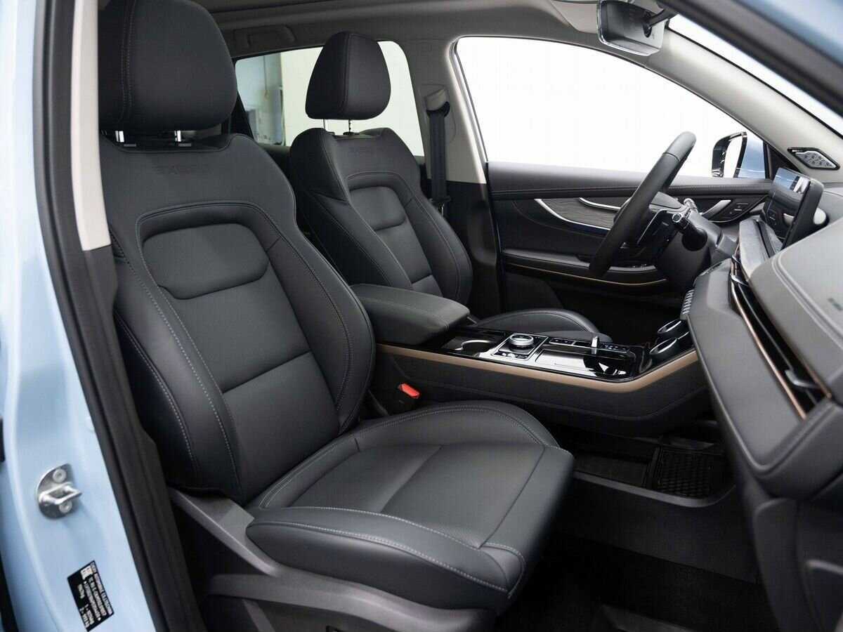 EXEED LX с пробегом — 2023 год. Фото: #11