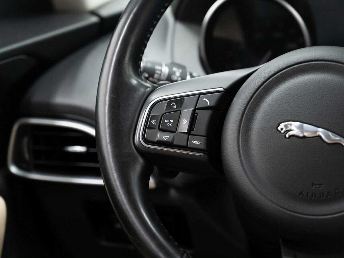 Jaguar F-Pace с пробегом — 2017 год. Фото: #12