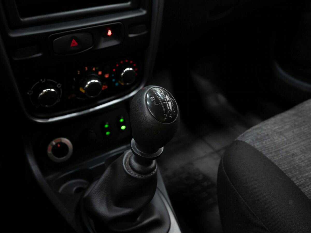 Renault Duster с пробегом — 2013 год. Фото: #17