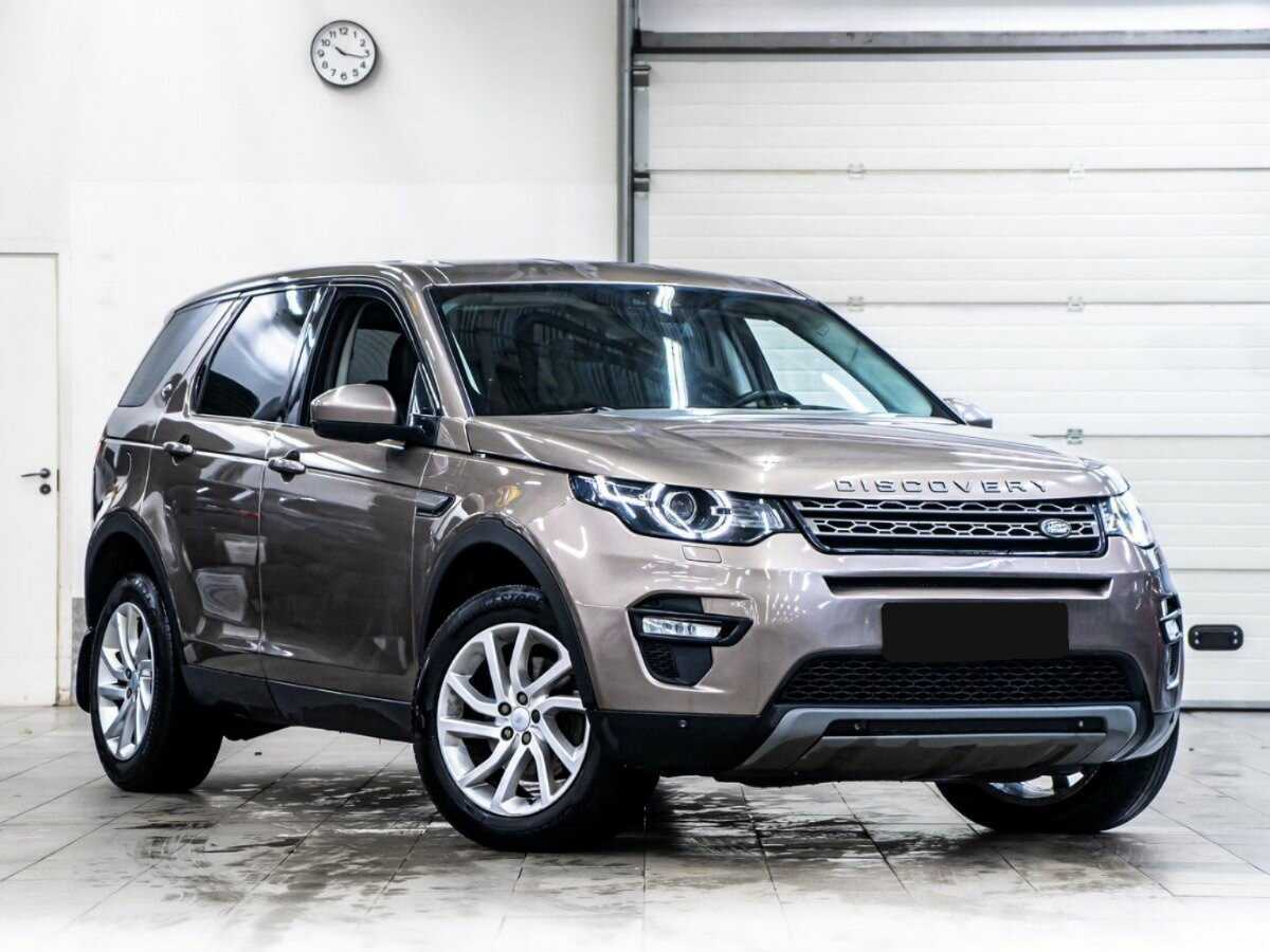 Land Rover Discovery Sport с пробегом — 2017 год. Фото: #1