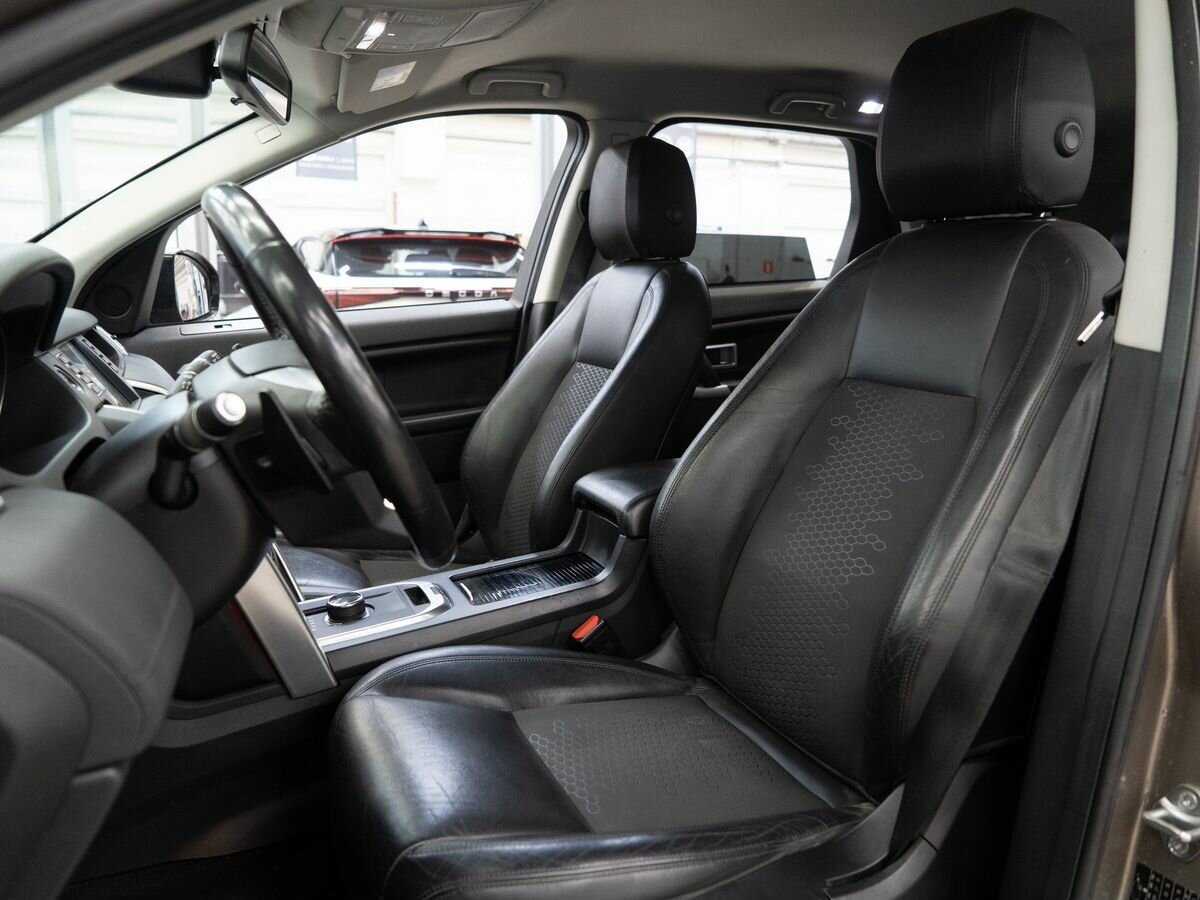 Land Rover Discovery Sport с пробегом — 2017 год. Фото: #5