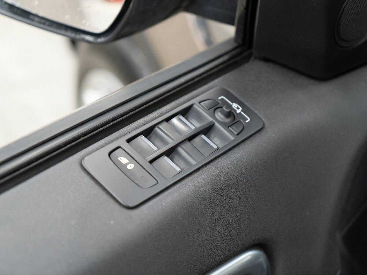 Land Rover Discovery Sport с пробегом — 2017 год. Фото: #14