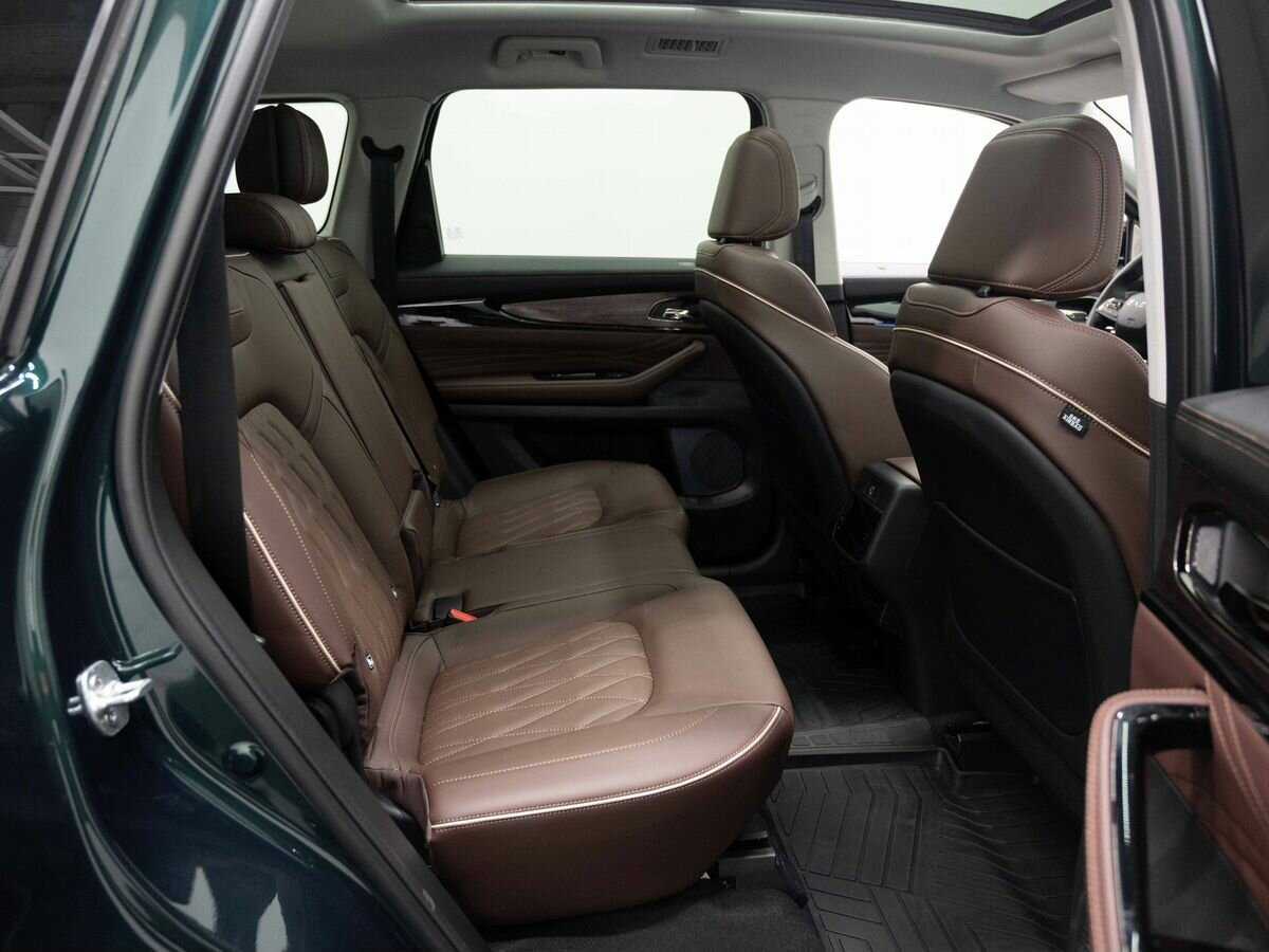 EXEED VX с пробегом — 2023 год. Фото: #9