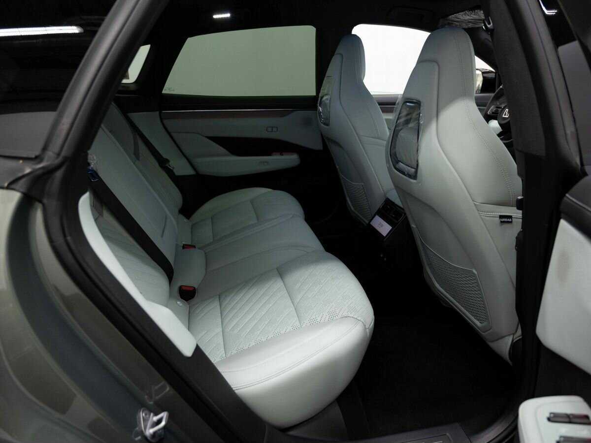 Zeekr 001 с пробегом — 2024 год. Фото: #9