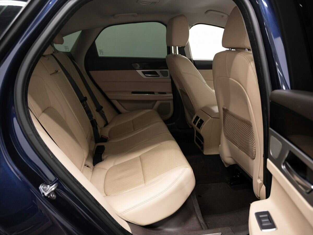Jaguar XF с пробегом — 2017 год. Фото: #11