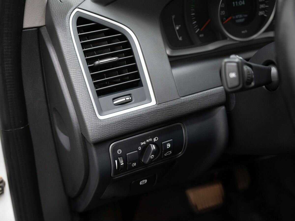 Volvo XC60 с пробегом — 2017 год. Фото: #18