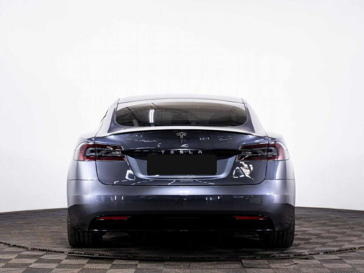 Tesla Model S с пробегом — 2020 год. Фото: #4