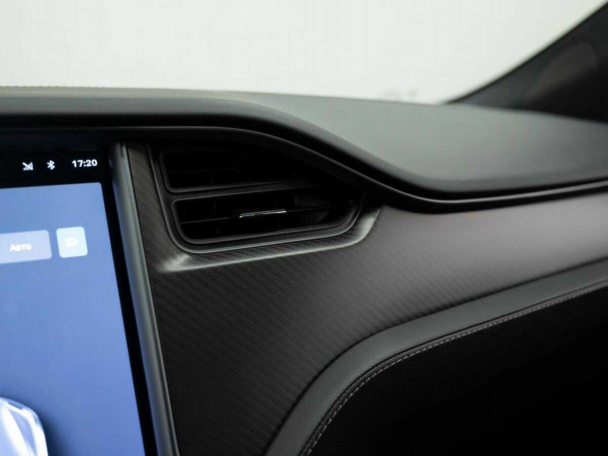 Tesla Model S с пробегом — 2020 год. Фото: #19