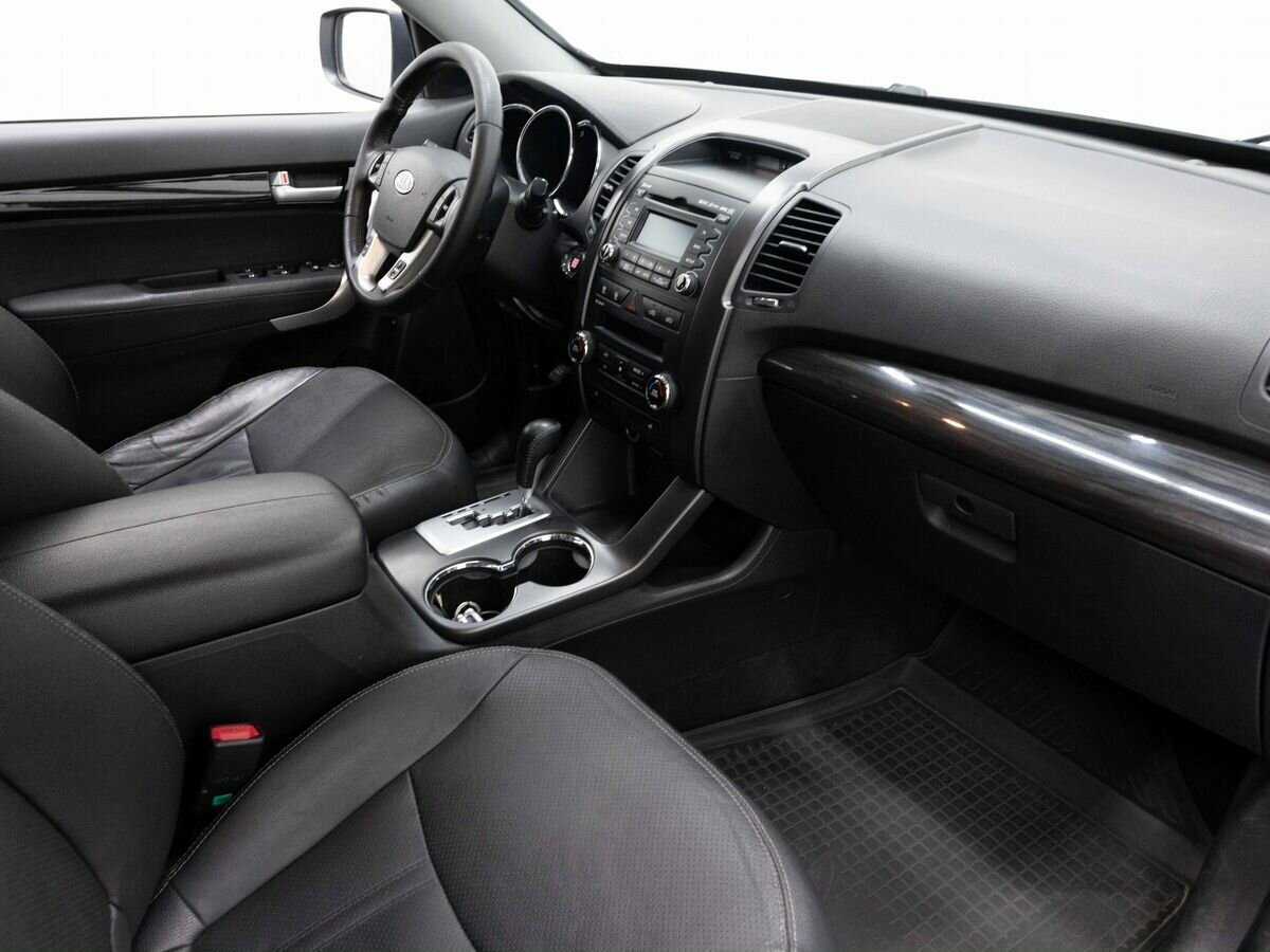 Kia Sorento с пробегом — 2012 год. Фото: #10