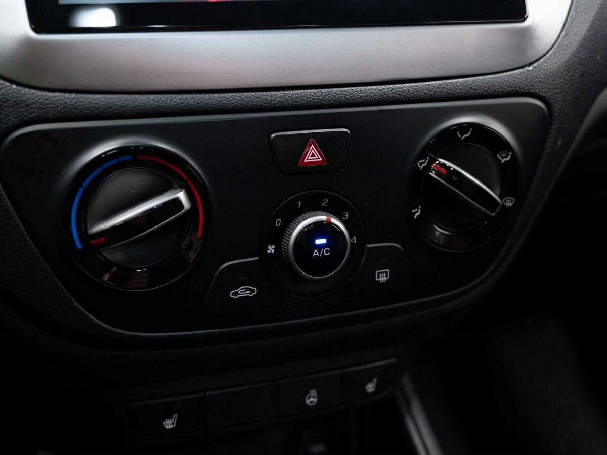 Hyundai Solaris с пробегом — 2018 год. Фото: #22