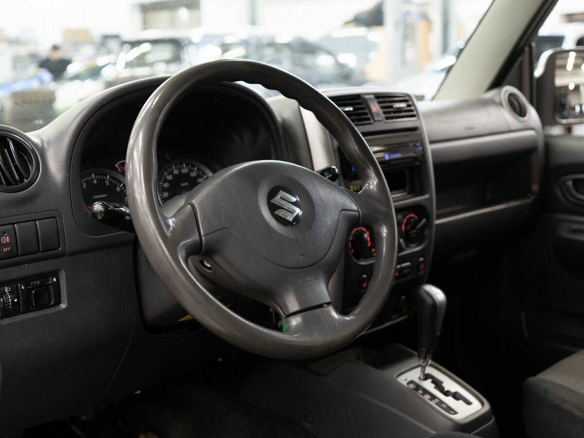 Suzuki Jimny с пробегом — 2007 год. Фото: #4