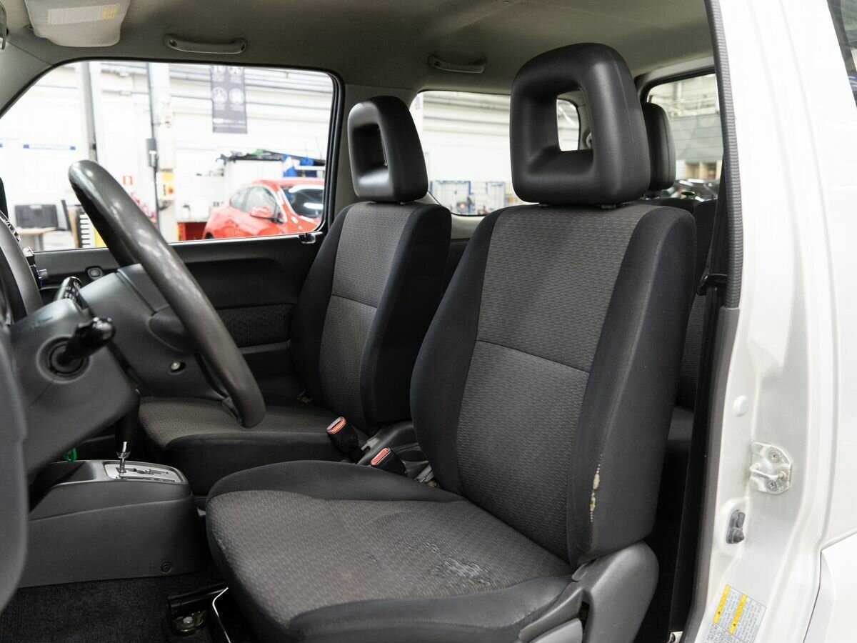 Suzuki Jimny с пробегом — 2007 год. Фото: #5