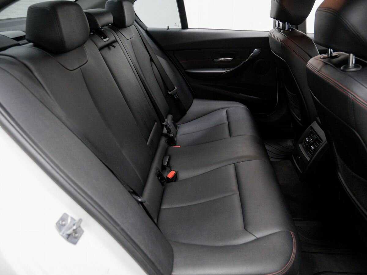 BMW 3 серии с пробегом — 2013 год. Фото: #8