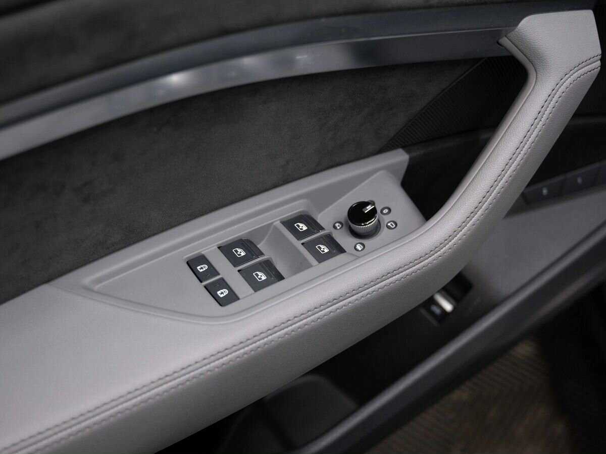 Audi e-tron с пробегом — 2020 год. Фото: #18