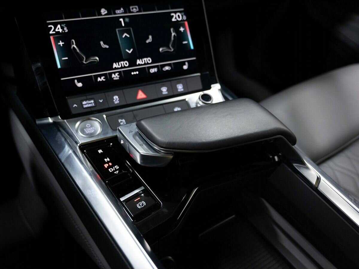 Audi e-tron с пробегом — 2020 год. Фото: #25