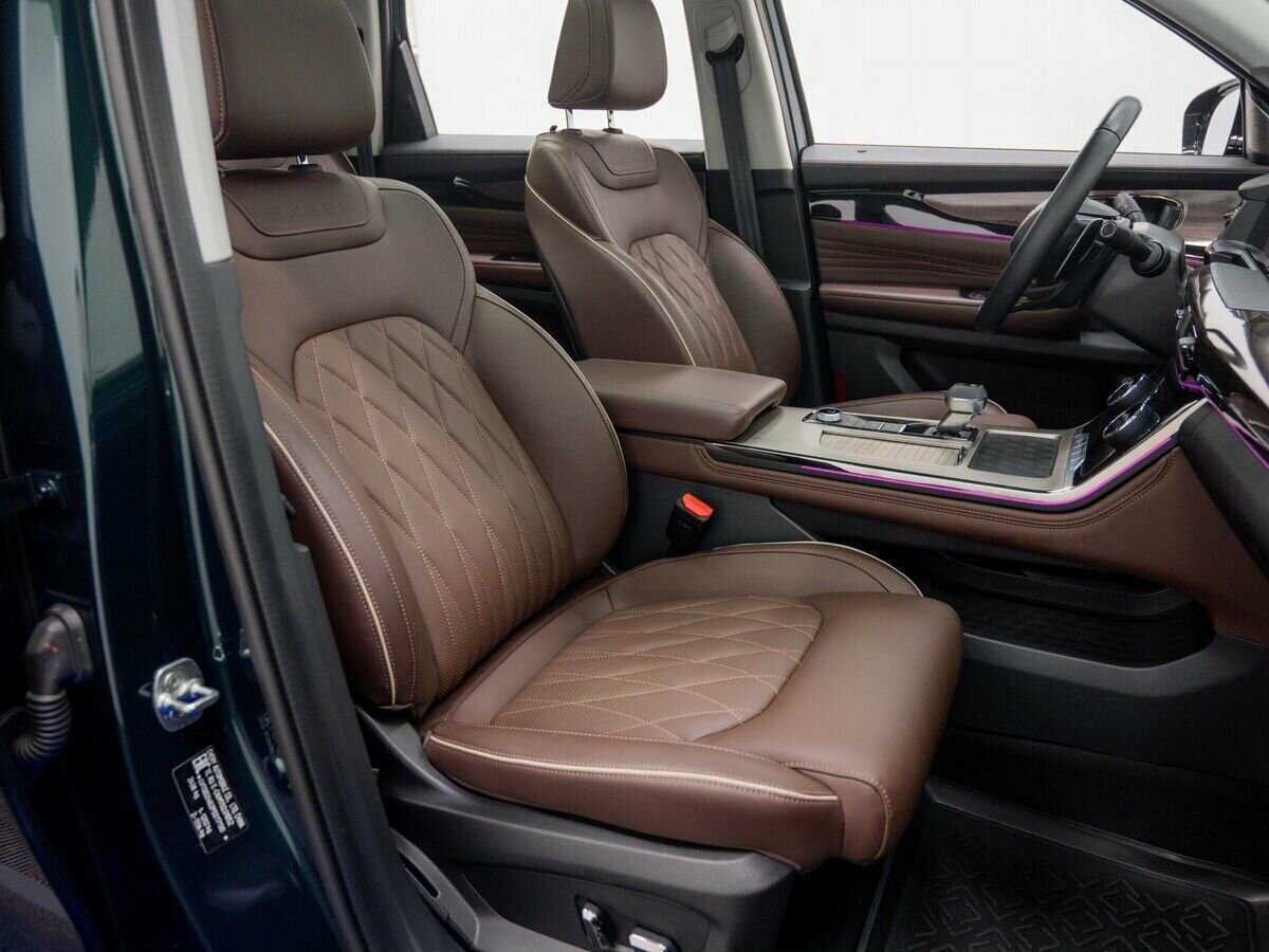 EXEED VX с пробегом — 2023 год. Фото: #10