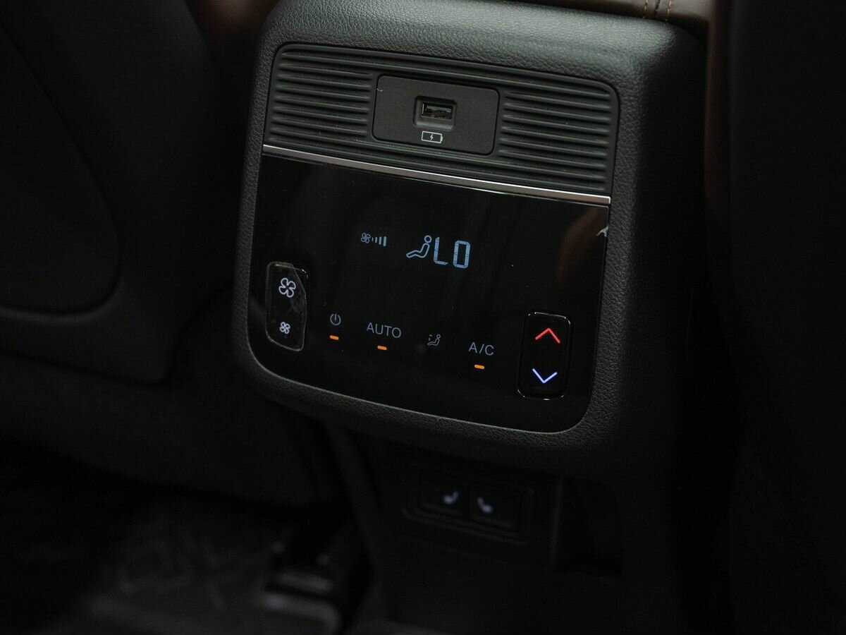 EXEED VX с пробегом — 2023 год. Фото: #13