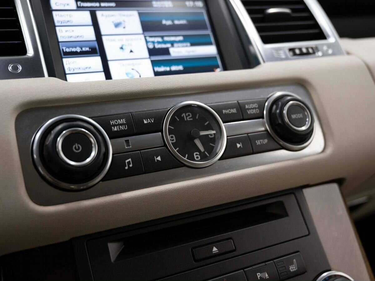 Land Rover Range Rover Sport с пробегом — 2012 год. Фото: #26