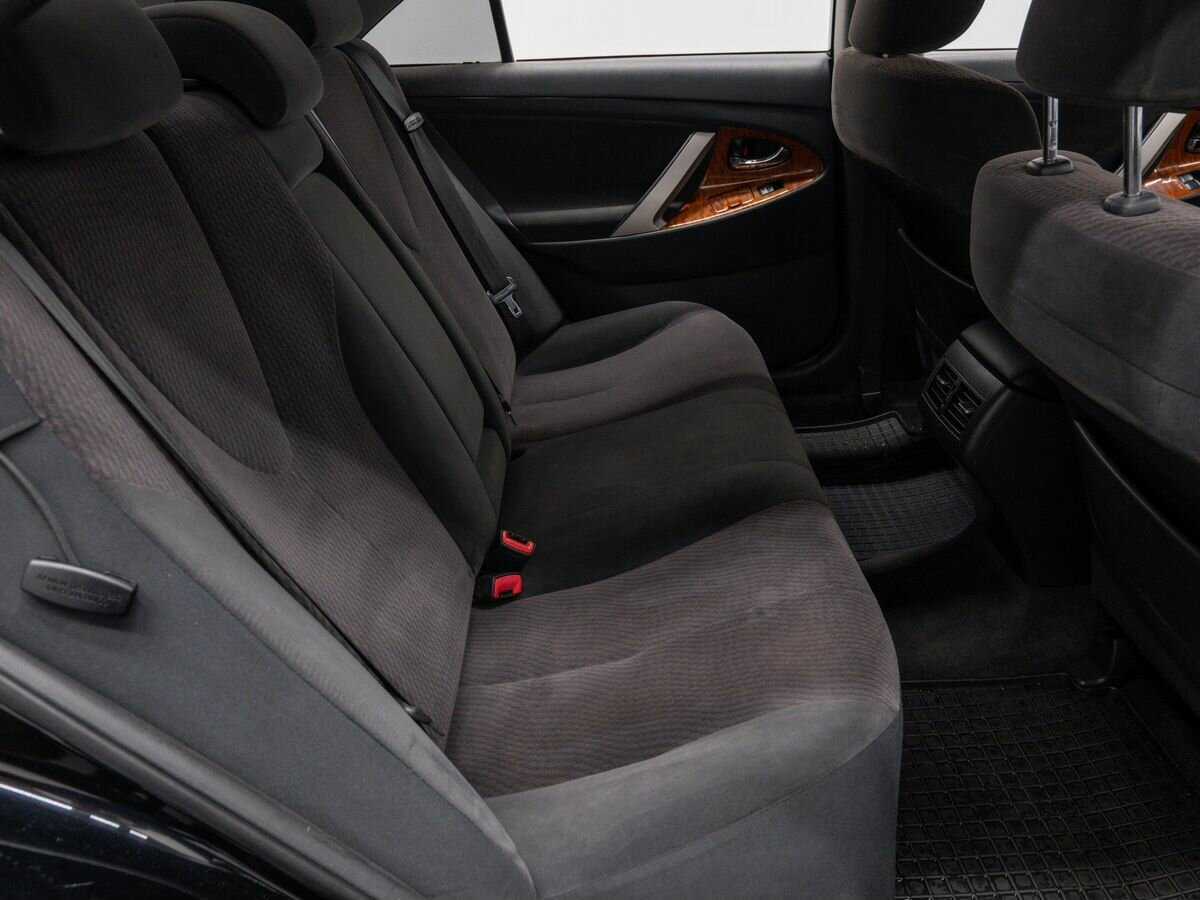 Toyota Camry с пробегом — 2009 год. Фото: #8