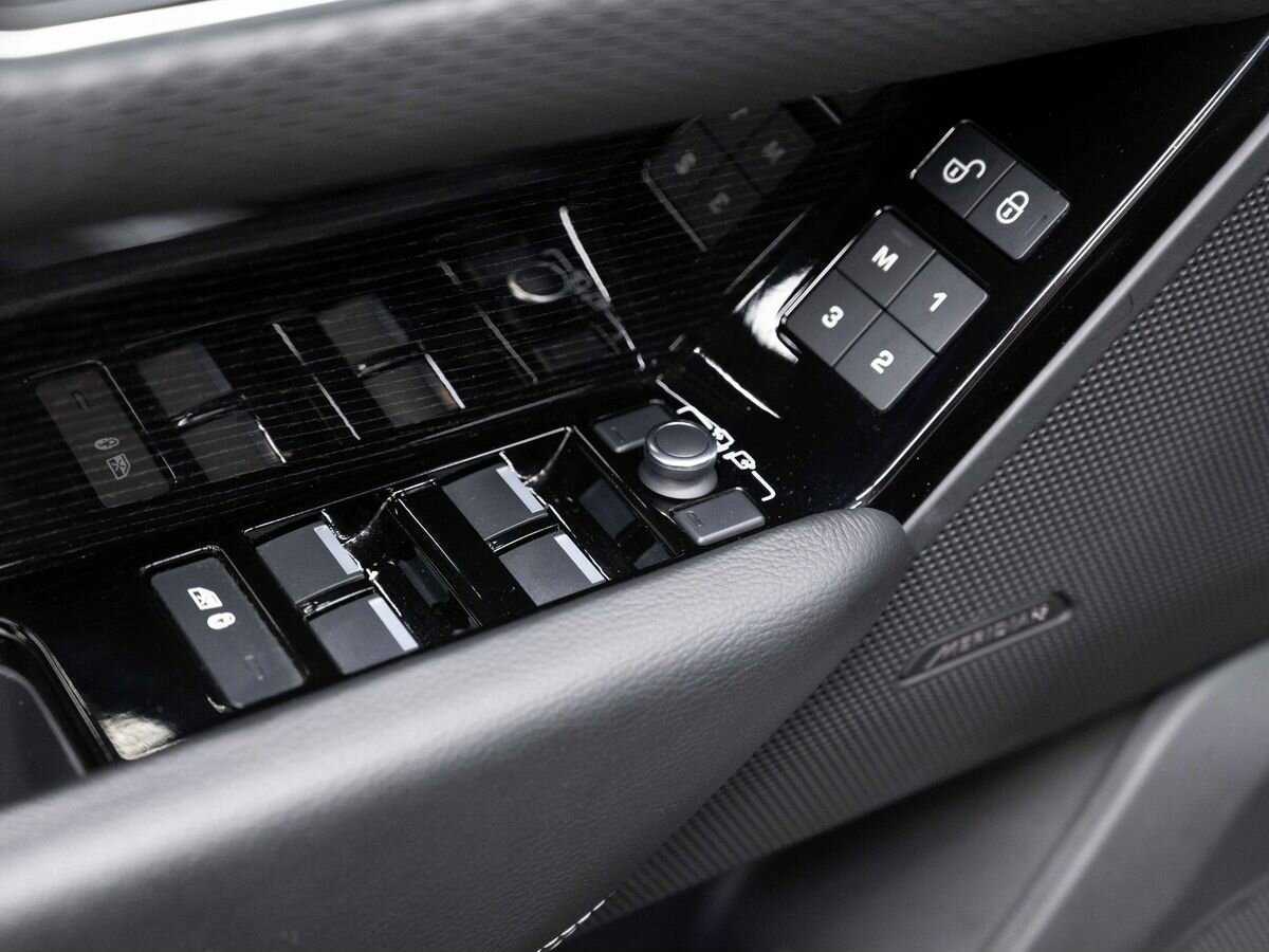 Land Rover Range Rover Velar с пробегом — 2019 год. Фото: #19