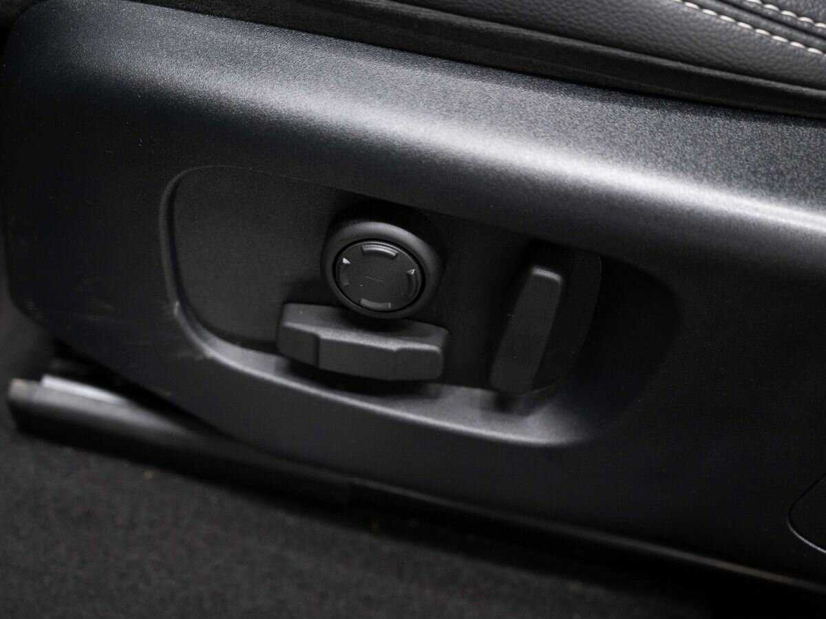 Land Rover Range Rover Velar с пробегом — 2019 год. Фото: #21