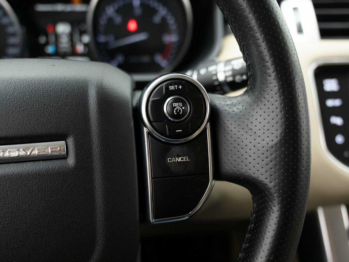 Land Rover Range Rover Sport с пробегом — 2013 год. Фото: #18