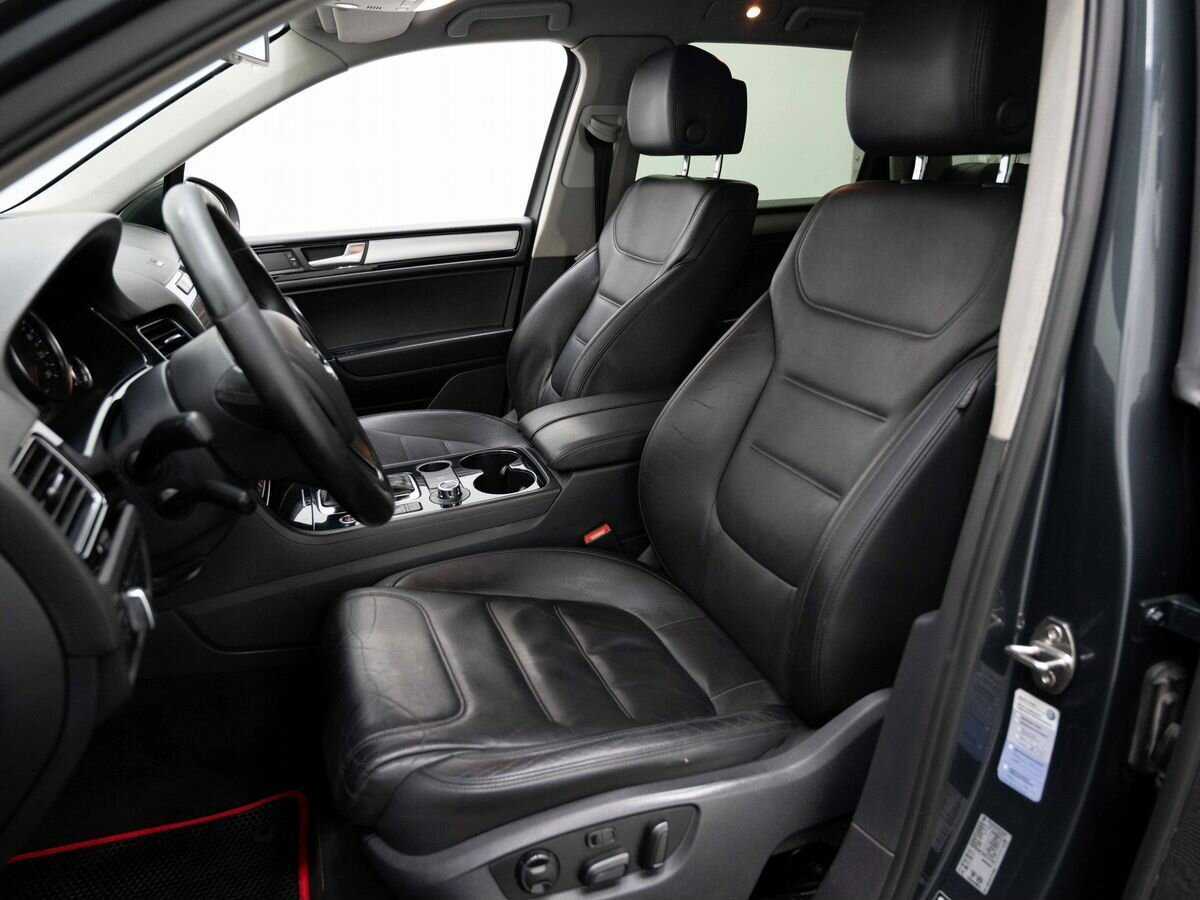 Volkswagen Touareg с пробегом — 2010 год. Фото: #7