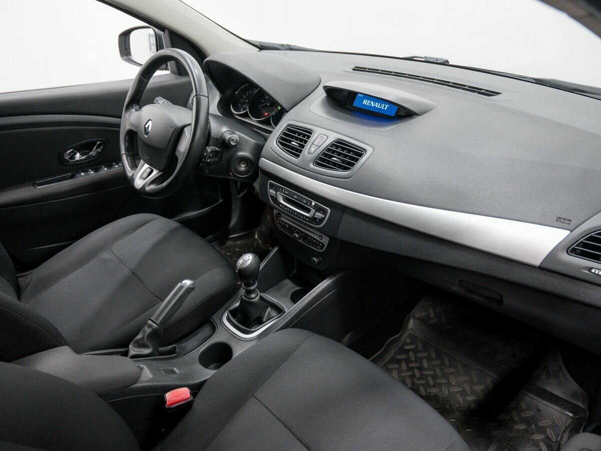 Renault Fluence с пробегом — 2013 год. Фото: #6