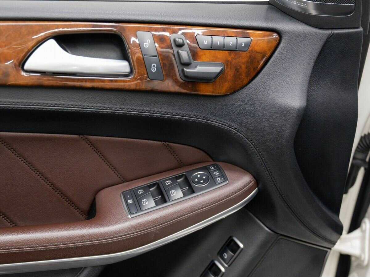 Mercedes-Benz GL-Класс с пробегом — 2013 год. Фото: #14