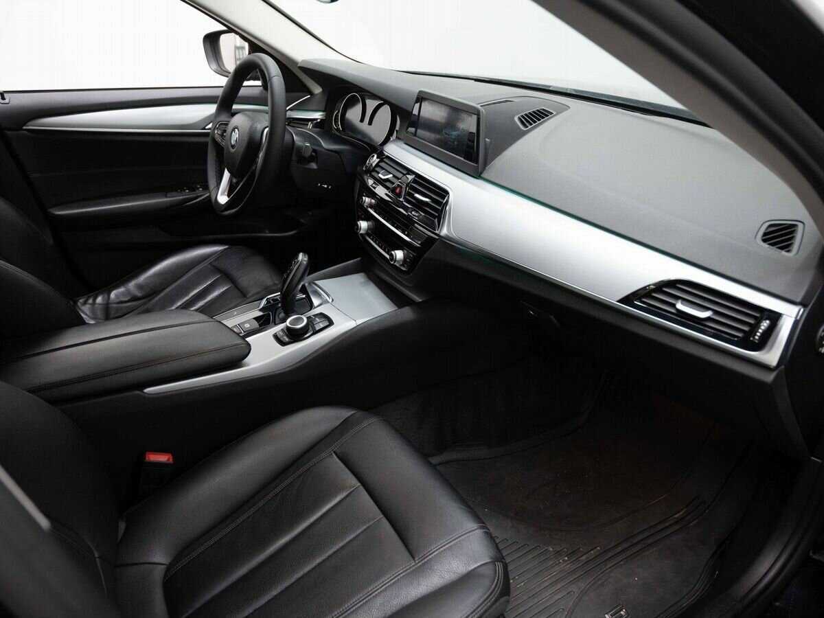 BMW 5 серии с пробегом — 2018 год. Фото: #10