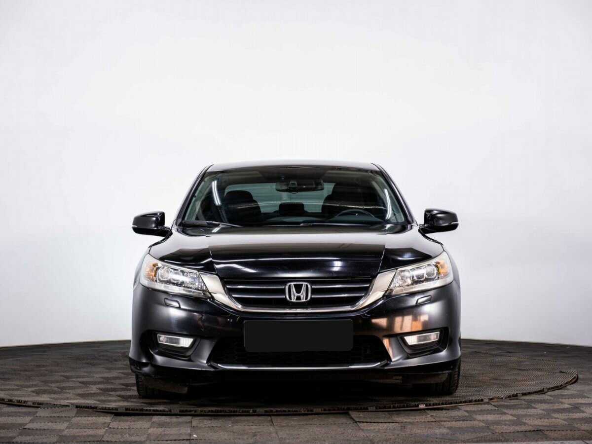 Honda Accord с пробегом — 2013 год. Фото: #1