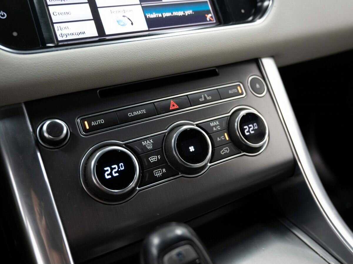 Land Rover Range Rover Sport с пробегом — 2013 год. Фото: #21