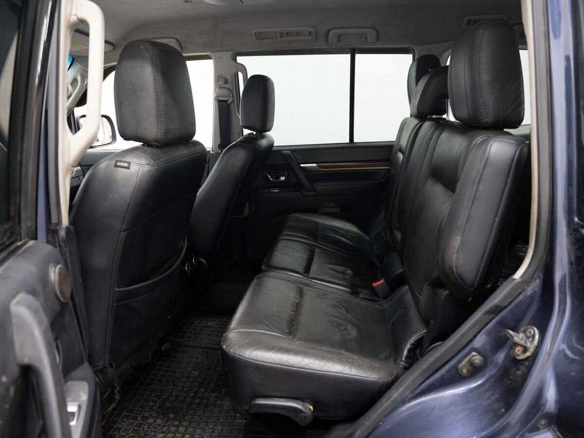 Mitsubishi Pajero с пробегом — 2008 год. Фото: #8