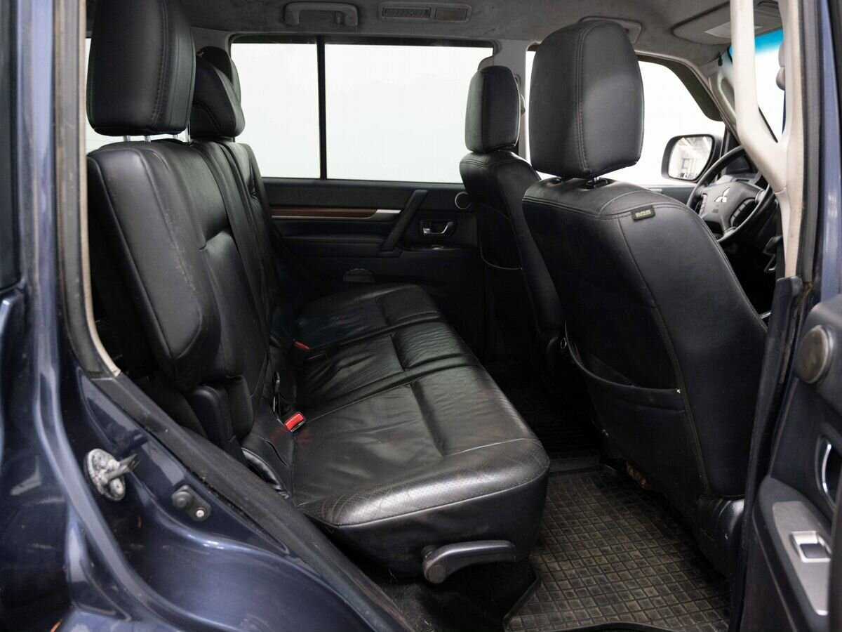 Mitsubishi Pajero с пробегом — 2008 год. Фото: #9