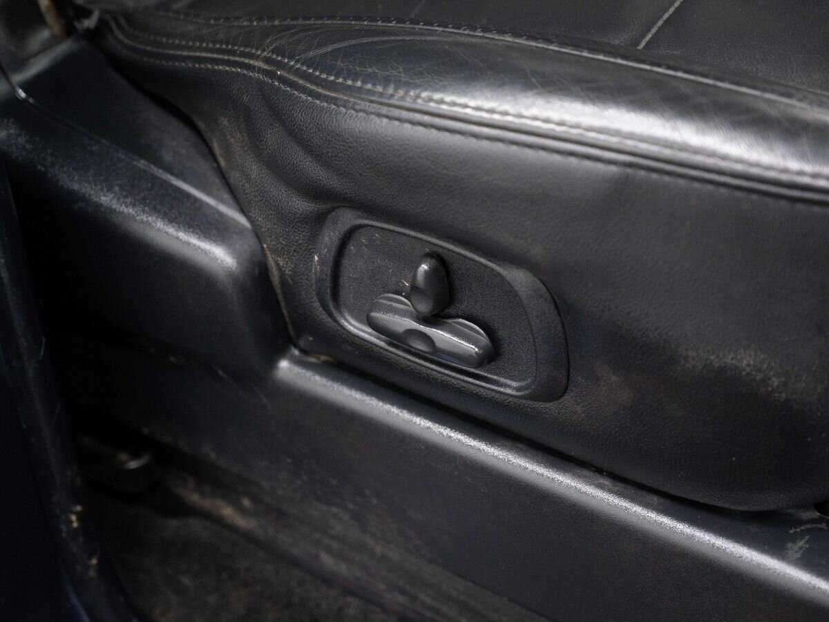 Mitsubishi Pajero с пробегом — 2008 год. Фото: #12