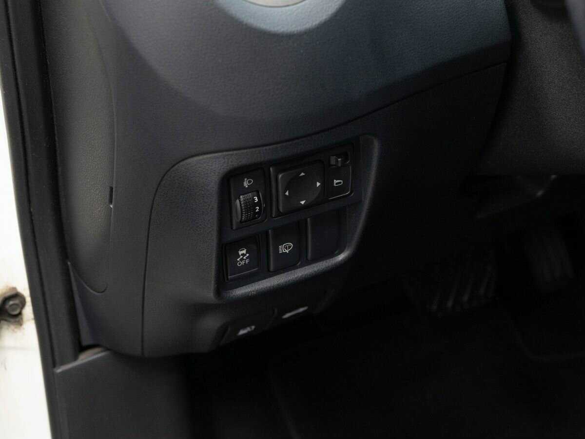 Nissan Juke с пробегом — 2011 год. Фото: #16