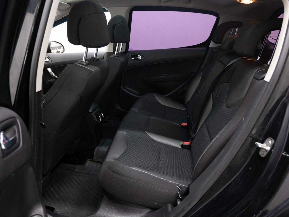 Peugeot 308 с пробегом — 2010 год. Фото: #8