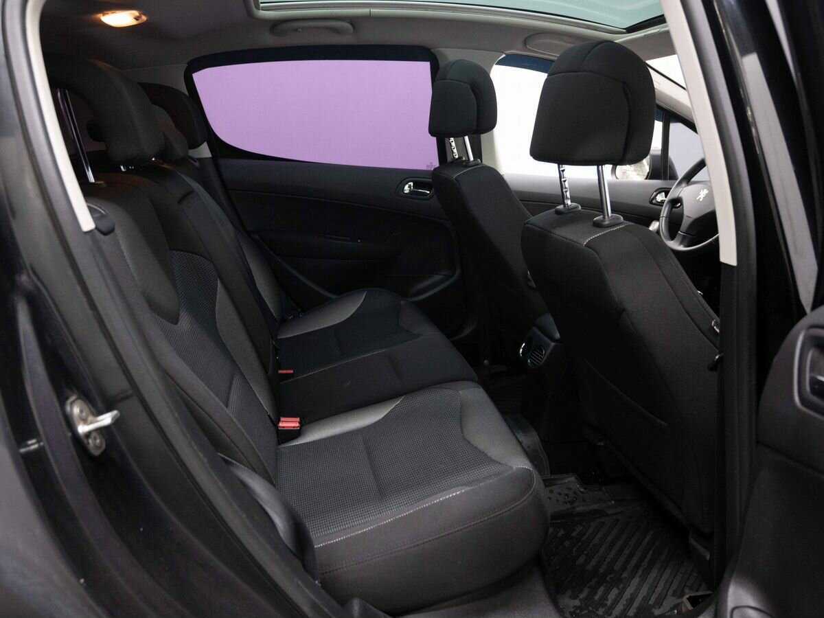 Peugeot 308 с пробегом — 2010 год. Фото: #9