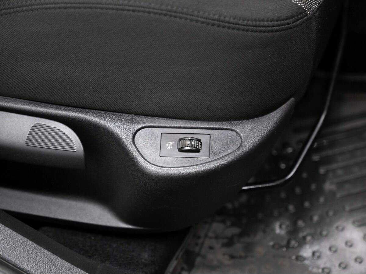 Peugeot 308 с пробегом — 2010 год. Фото: #12