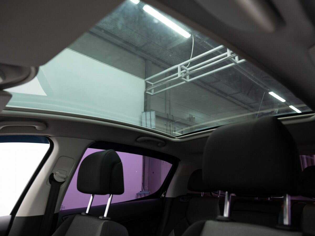 Peugeot 308 с пробегом — 2010 год. Фото: #18