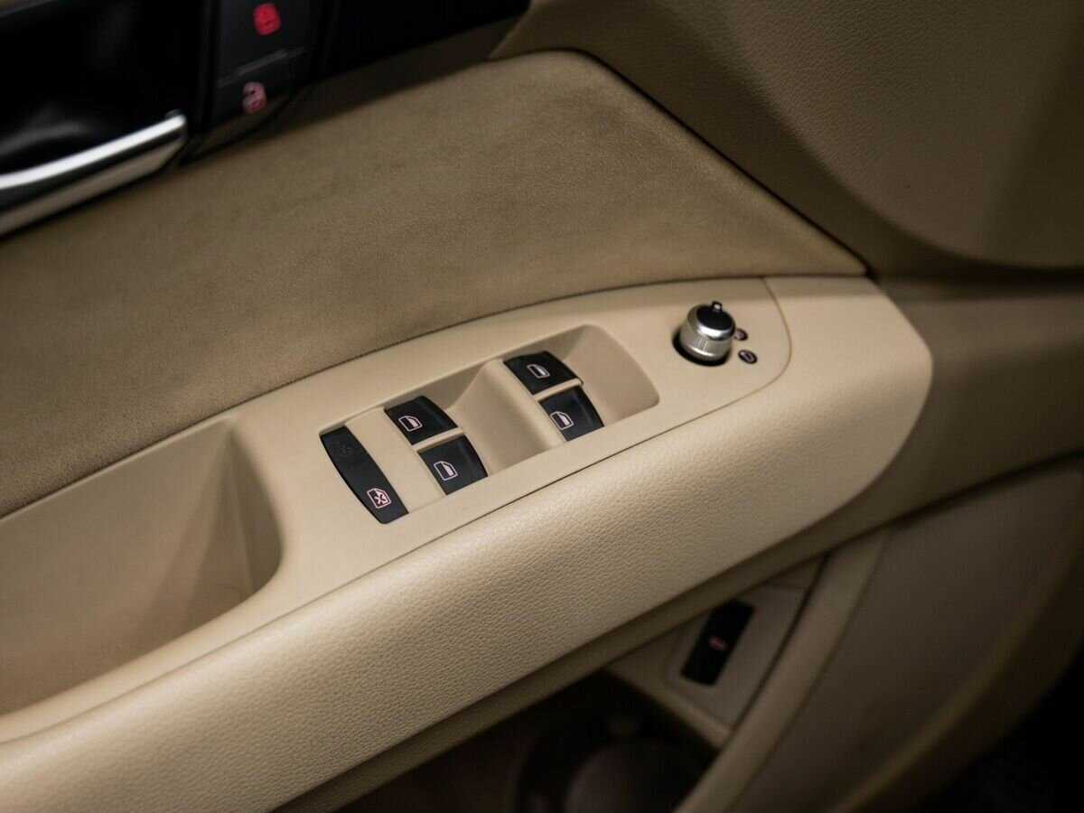 Audi Q7 с пробегом — 2010 год. Фото: #14