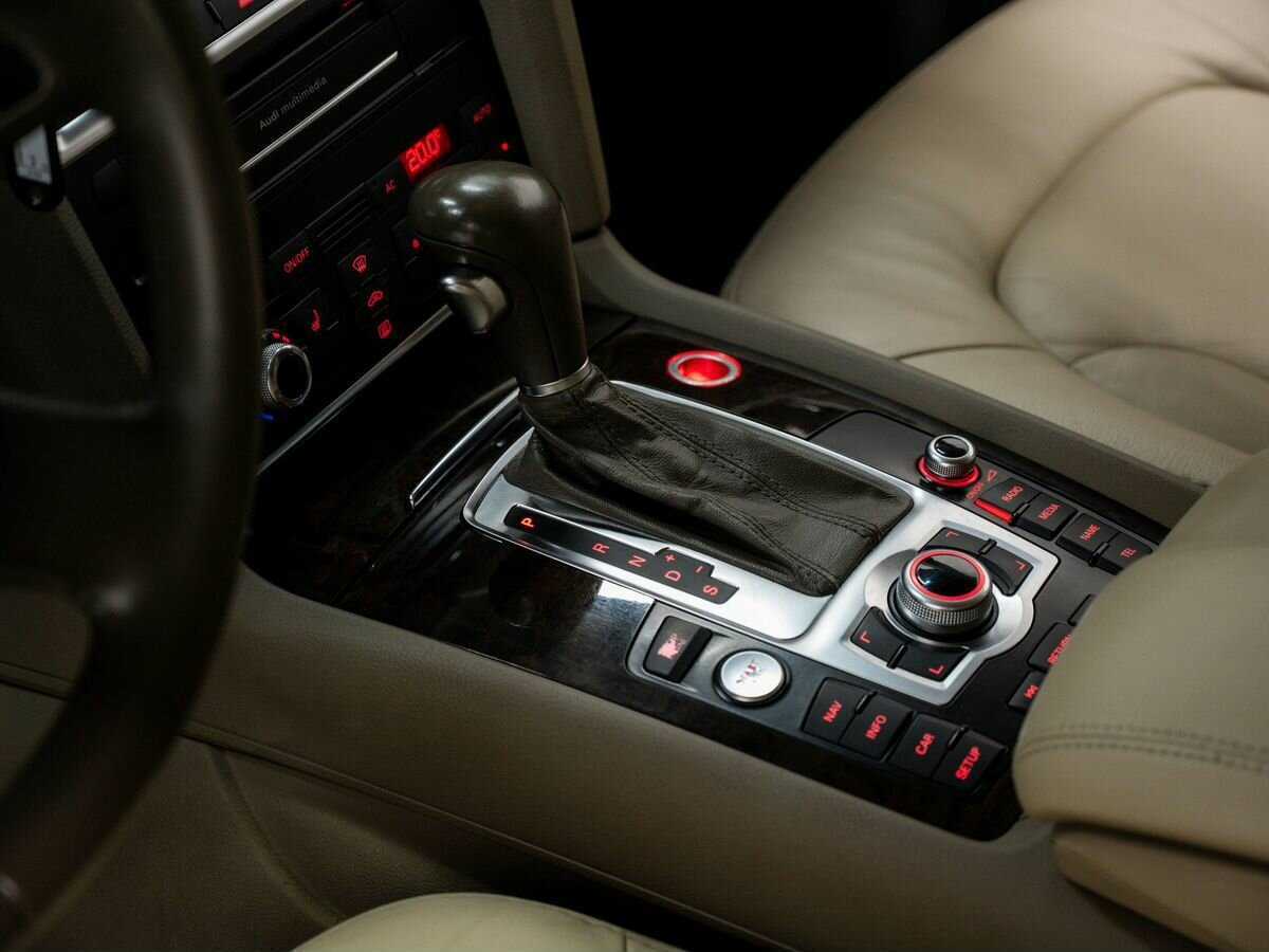 Audi Q7 с пробегом — 2010 год. Фото: #17