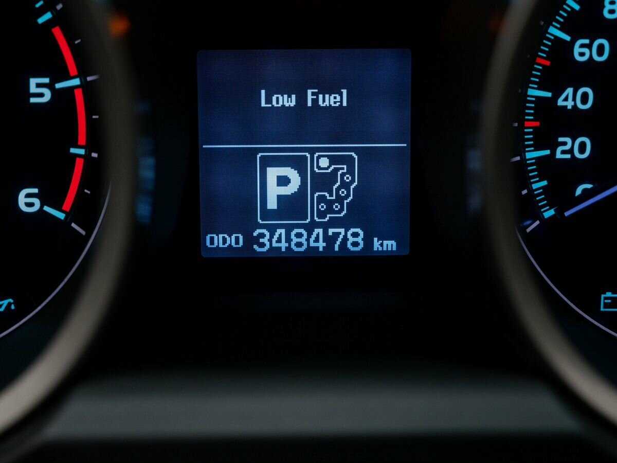 Toyota Land Cruiser с пробегом — 2011 год. Фото: #22