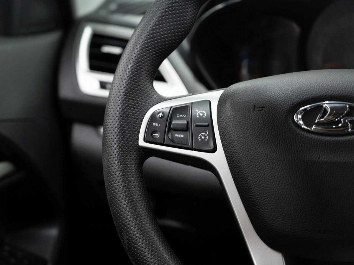 Lada (ВАЗ) Vesta с пробегом — 2020 год. Фото: #14